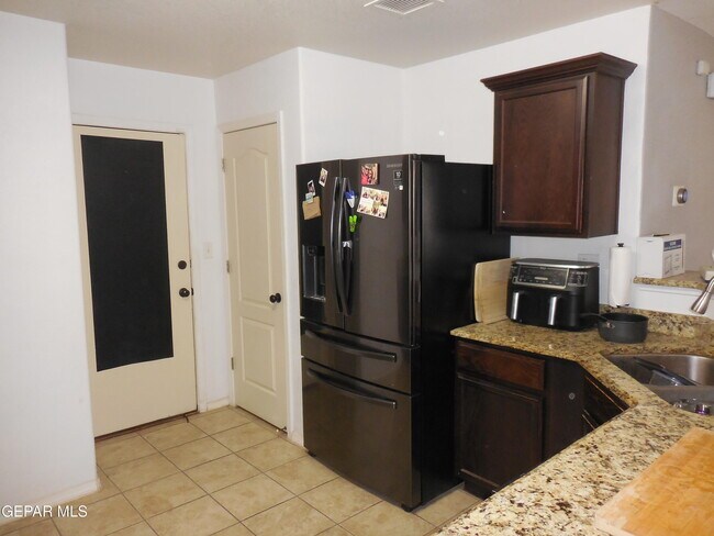Building Photo - 7045 Eagle Nest Ct