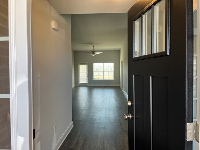 Foto del edificio - MADISON City Schools! MOVE IN READY NEW 4BR