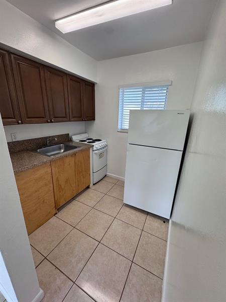 Foto del edificio - 6208 Dawson St