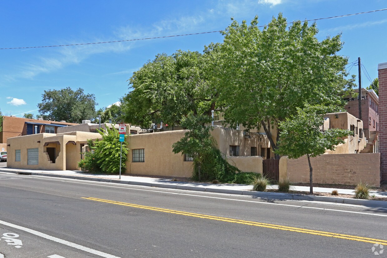 1310 Dr Martin Luther King Jr Ave NE, Abq, NM 87106 Apartments in Abq