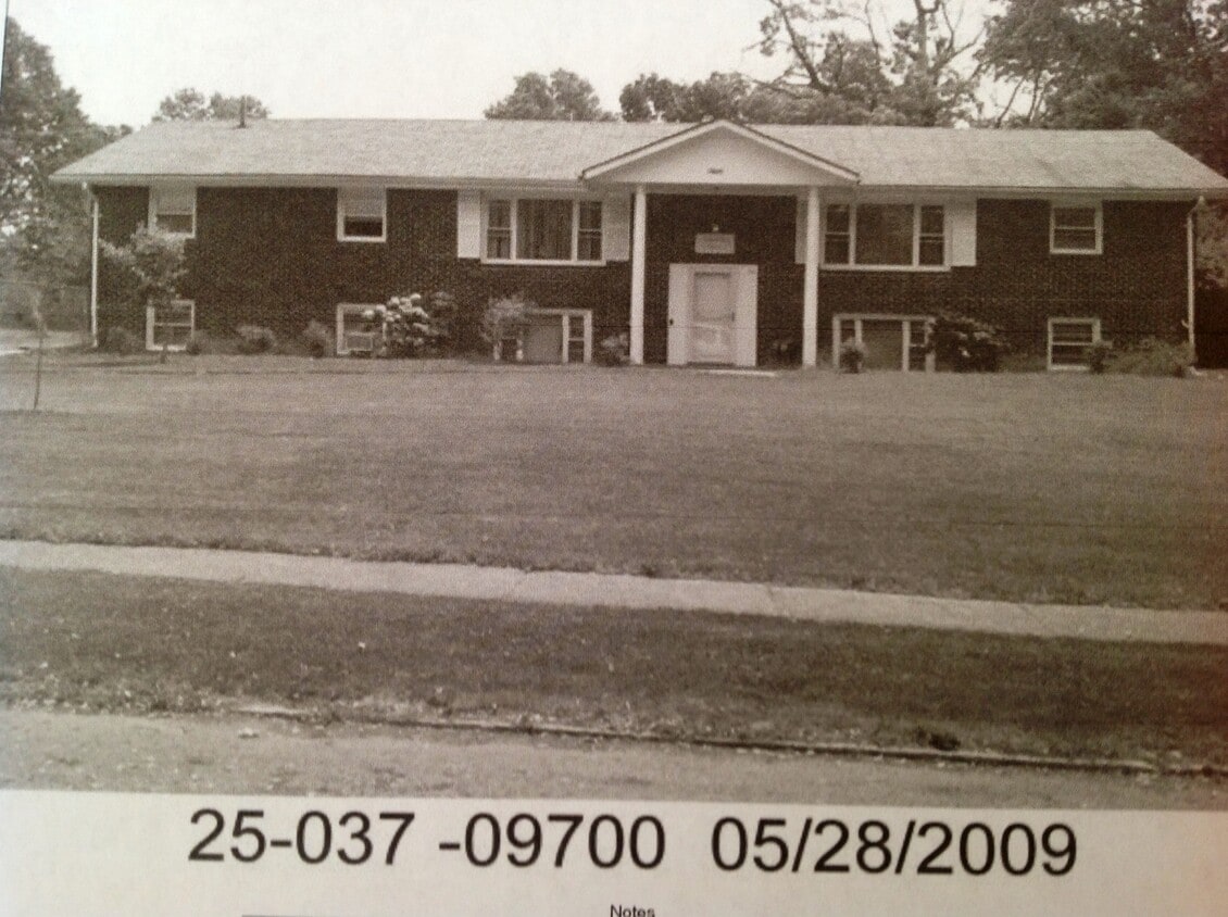Building Photo - 1625 Hiram St