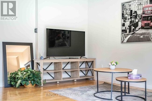 Building Photo - 24 Gentry Crescent