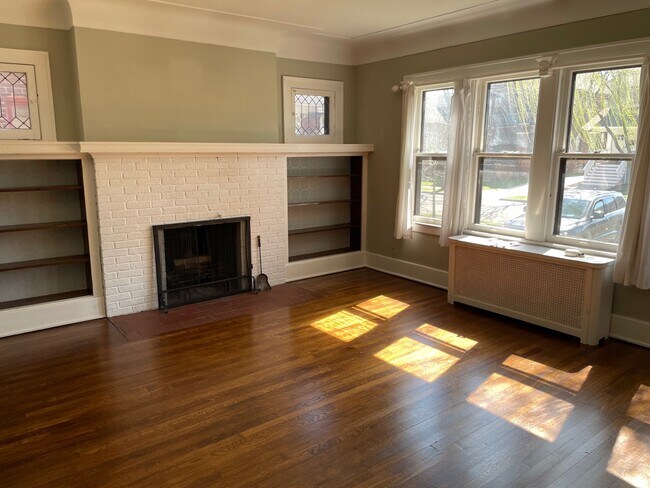 Living Room - 1044 Beaconsfield Ave