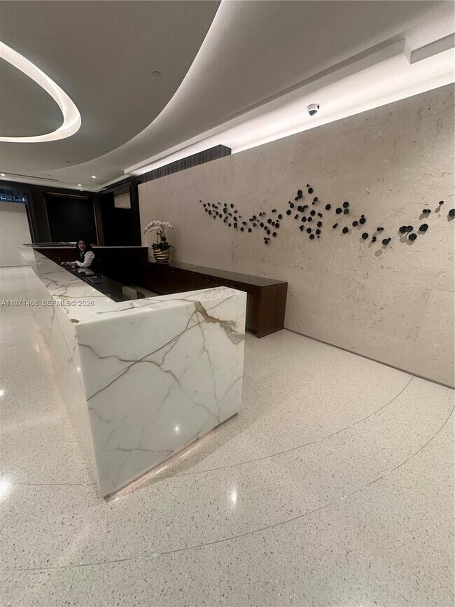 Foto del edificio - 1717 N Bayshore Dr