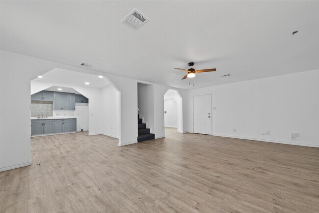 Foto del edificio - 5199 E Farm to Market 1988