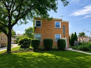 Building Photo - 1534 Clinton Pl