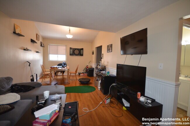 Foto del edificio - 377 Dorchester St
