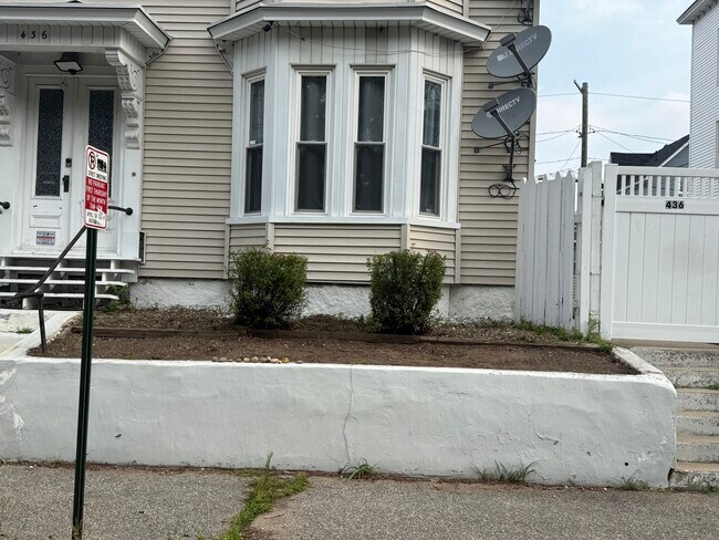 Foto del edificio - 436 Auburn St