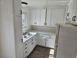 Building Photo - 4545 55th St