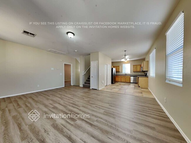 Foto del edificio - 6620 W Johnson St