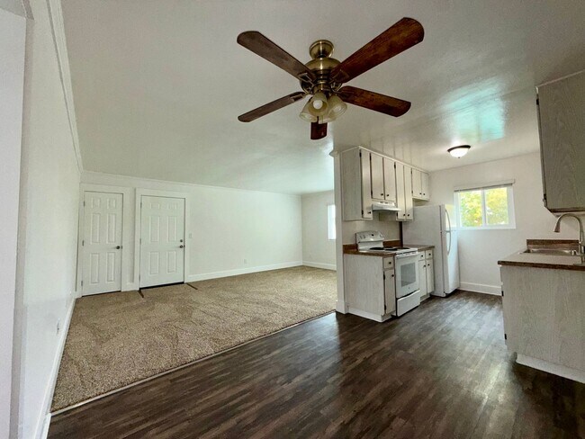 Foto del edificio - 853 Cherrywood Way