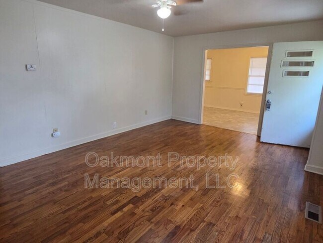 Foto del edificio - 5313 Bayleaf Dr