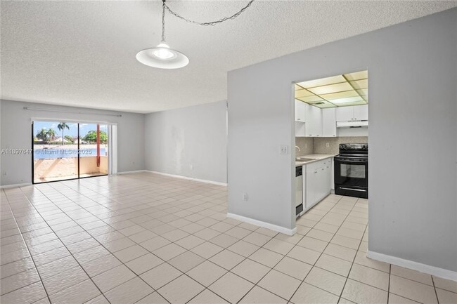 Foto del edificio - 8530 SW 149th Ave