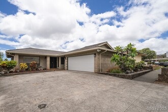 Building Photo - 1450 Ala Naupaka St