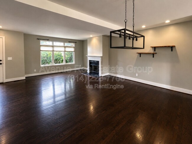Building Photo - 4250 Olive St