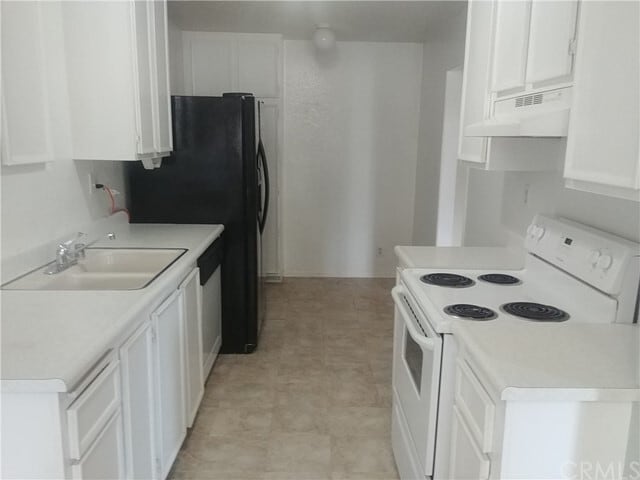 Building Photo - 2386 E Del Mar Blvd