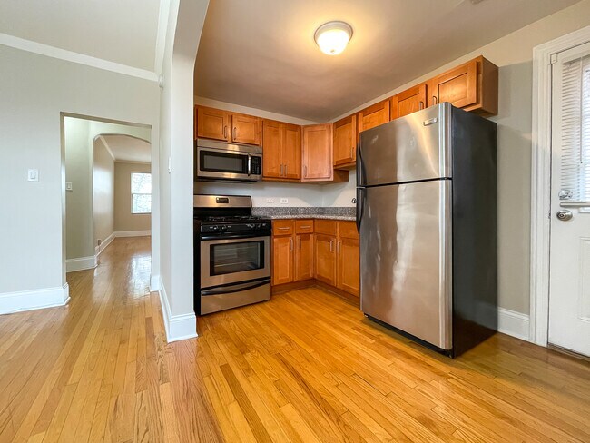 Kitchen - 5208 W Montana St