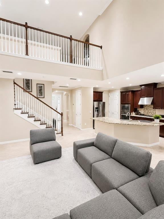 Building Photo - 8826 Tropical Palm Dr