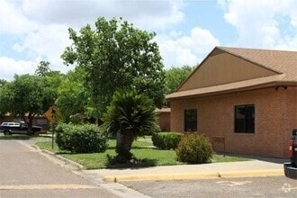 Building Photo - 1601 S Bridge Ave