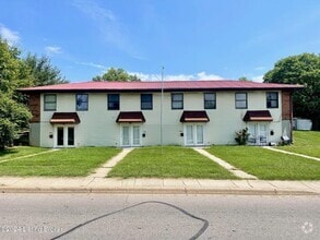 Building Photo - 908 Pearl St