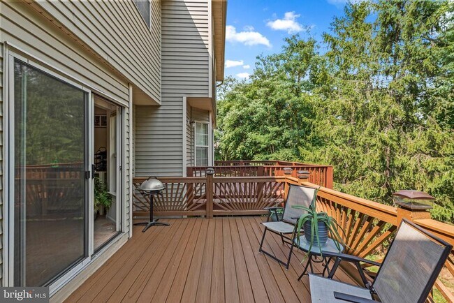 Building Photo - 6110 Cliffside Trail