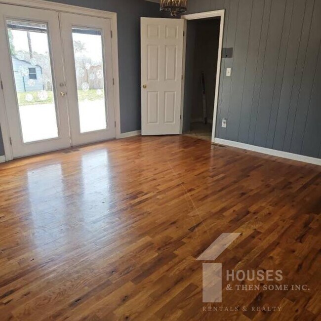 Foto del edificio - 423 Rollingwood Dr