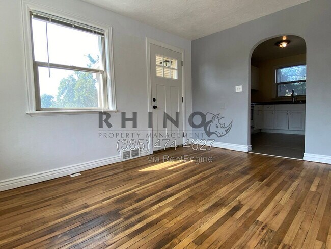 Foto del edificio - 2885 Van Buren Ave