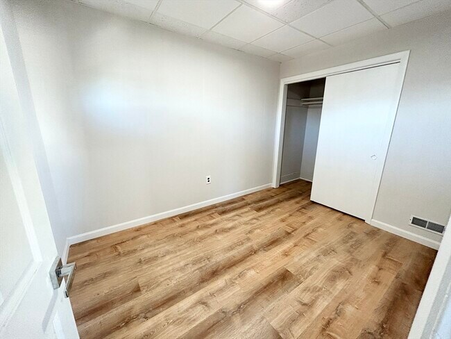 Foto del edificio - 105 Buttonwood St