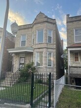 Building Photo - 4026 W 21st Pl
