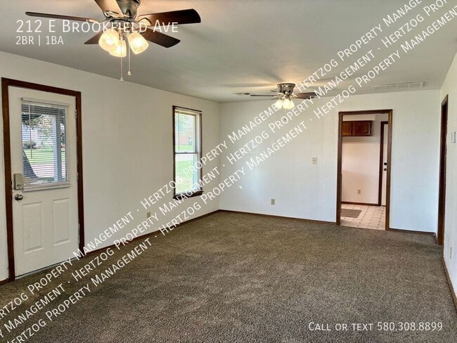 Building Photo - 212 E Brookfield Ave
