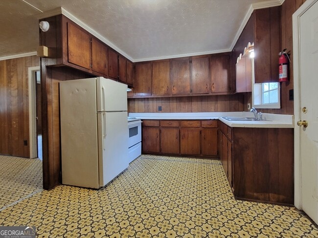 Building Photo - 307 N Broad St