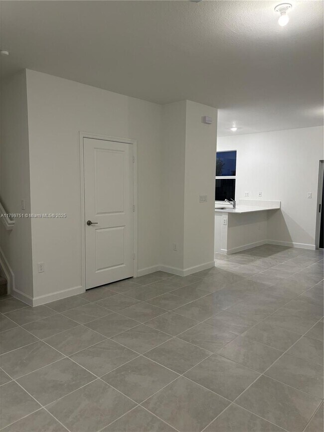 Building Photo - 16238 SW 290th Terrace