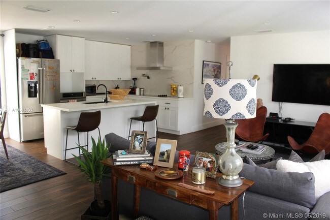 Foto del edificio - 5941 SW 48th St