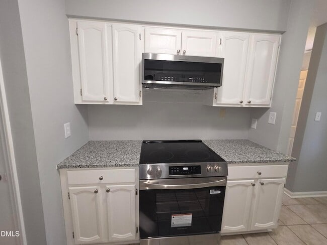 Building Photo - 5893 Shady Grove Cir