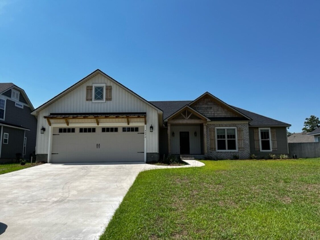 Primary Photo - 4bedroom/2bath