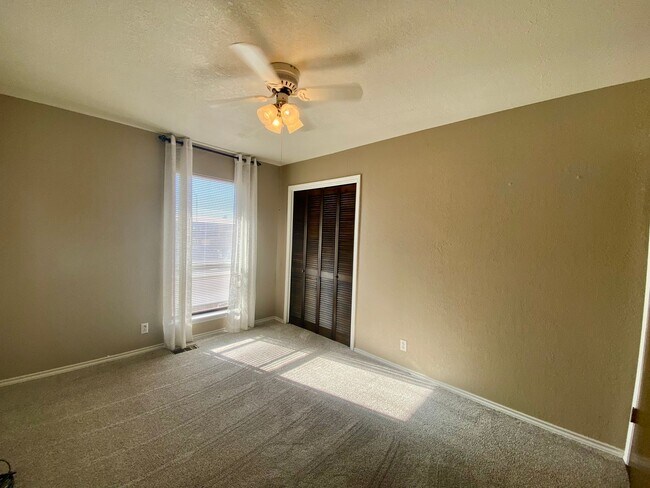 Foto del edificio - COMING SOON!!