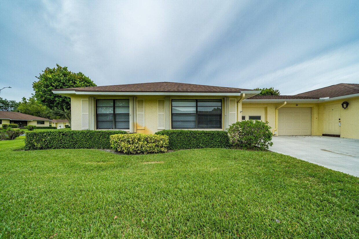 9950 Ligustrum Tree Way, Boynton Beach, FL 33436 House for Rent in