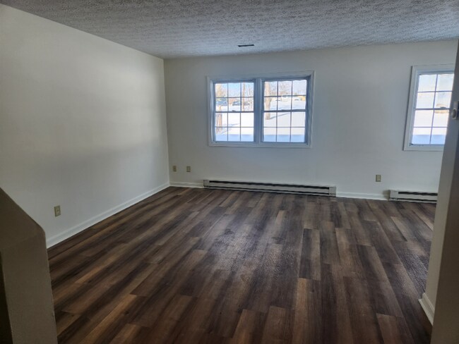 Foto del edificio - 4949 Catherine Ct