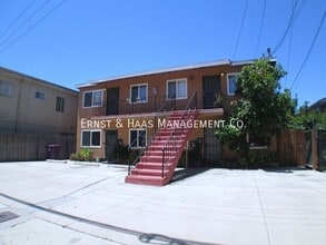 Building Photo - 1125 St Mary's Ct