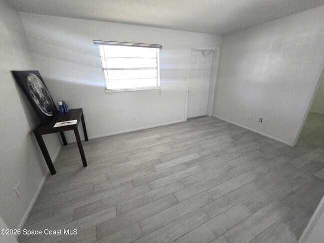 Foto del edificio - 400 Johnson Ave