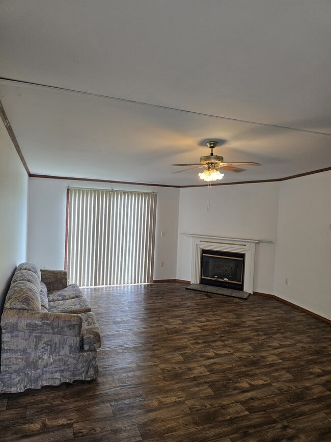 Building Photo - 1717 Black Rd