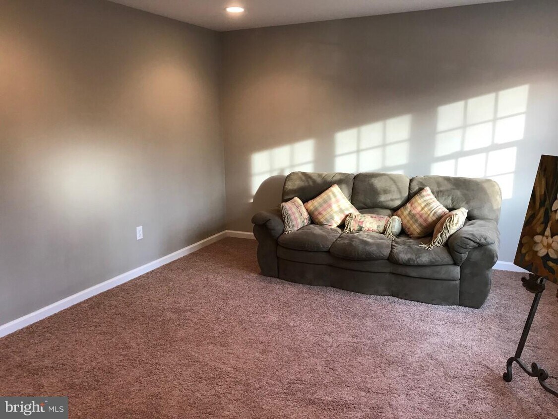 Foto principal - 118 Syringa St