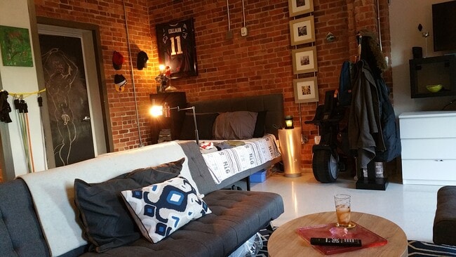 Spacious - 275 Medford