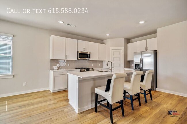 Building Photo - 4BR/2.5BA Harvest Point Spring Hill