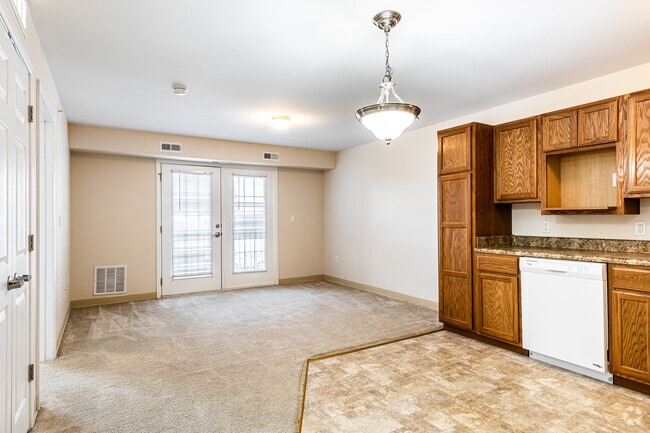 1BR, 1BA - 625SF - Emerald Reserve Independence