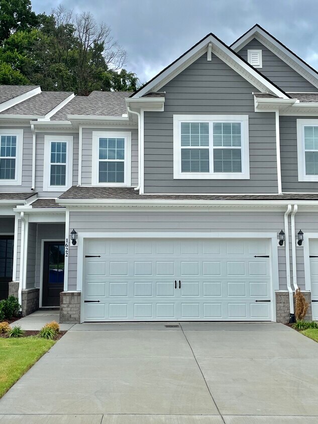 Foto principal - 1622 Manuka Ln