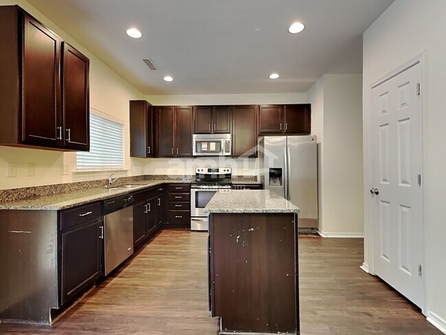 Building Photo - 4940 Sweet Shade Trail
