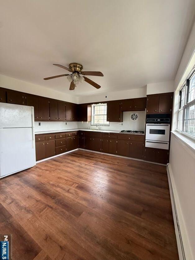 Foto del edificio - 220 1st St