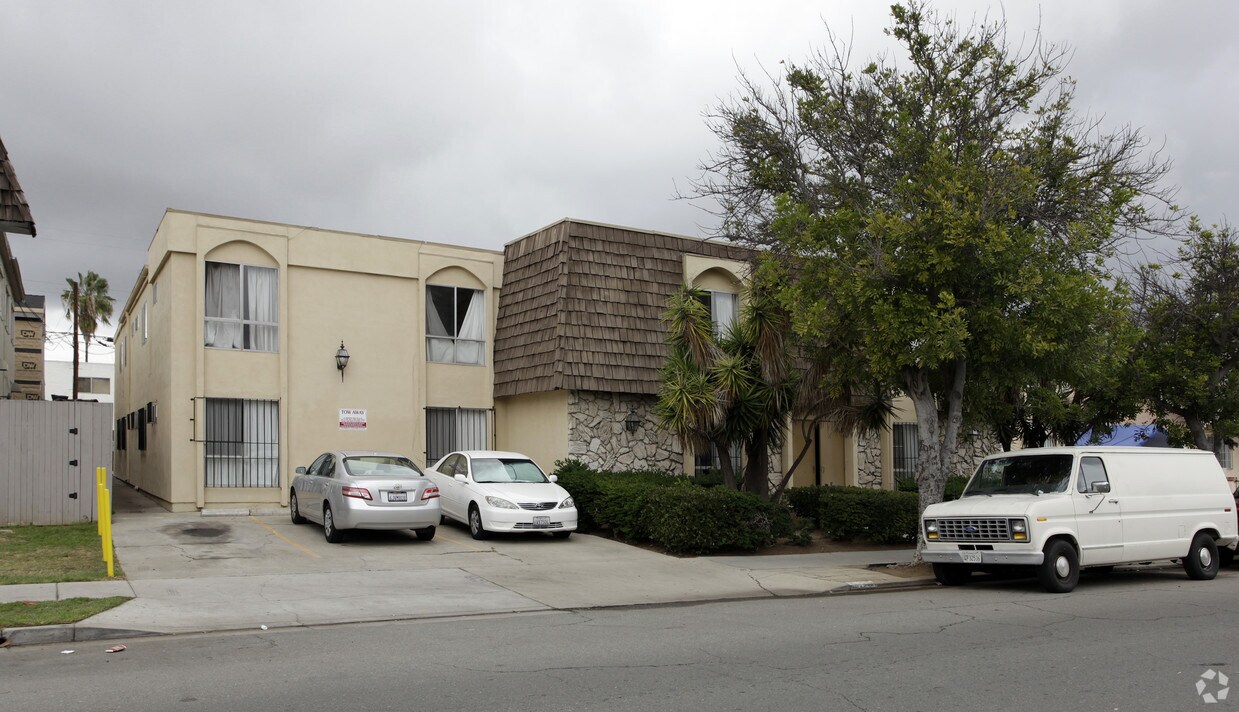 Building Photo - 4146 Highland Ave