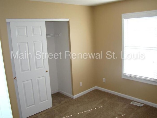 Building Photo - 309 Fourbush Ct